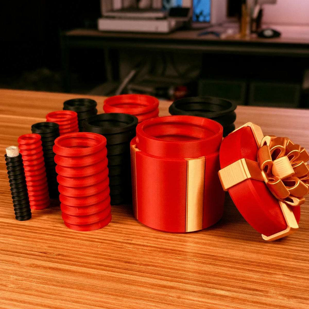 Nested Screw Gift Box – Layer-by-Layer Prank Challenge – product view 4