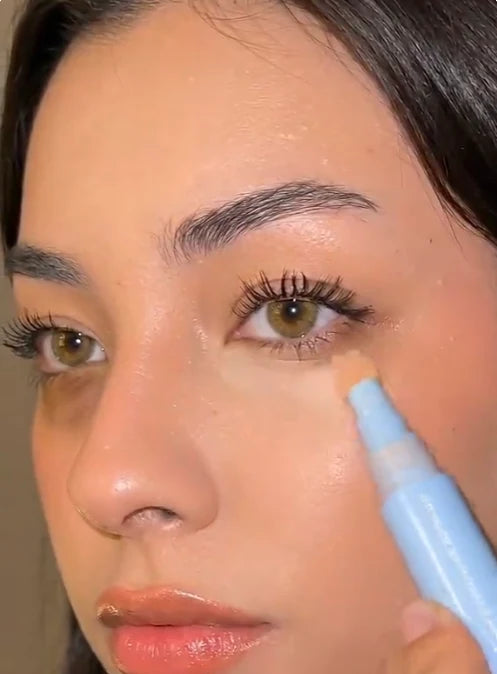 Amanda demonstrating the concealer finish